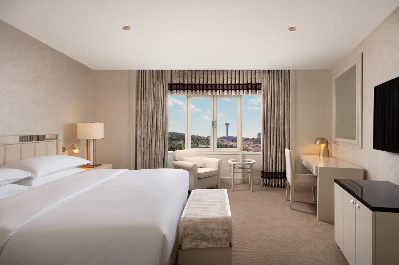 Sheraton & Convention Center Otel 5*
