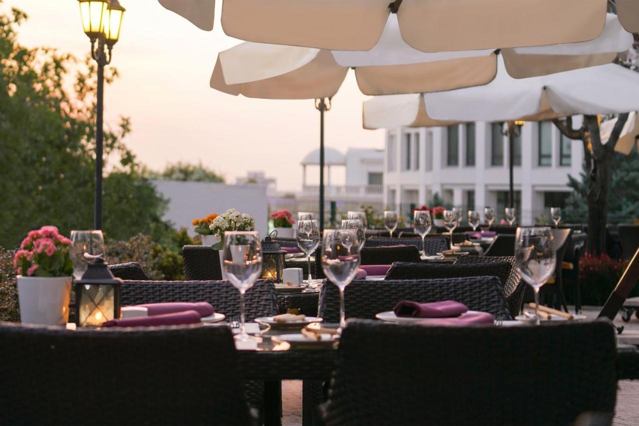 Otel Sheraton & Convention Center